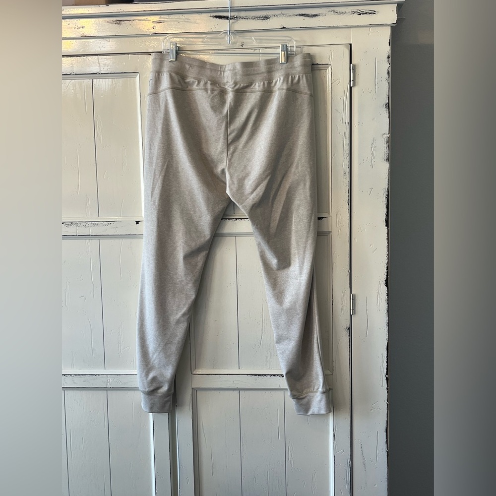 NWOT Zyia XXL Lounge Pants Oatmeal Color, Crop - Picture 7 of 7